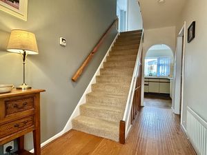 Entrance Hallway- click for photo gallery